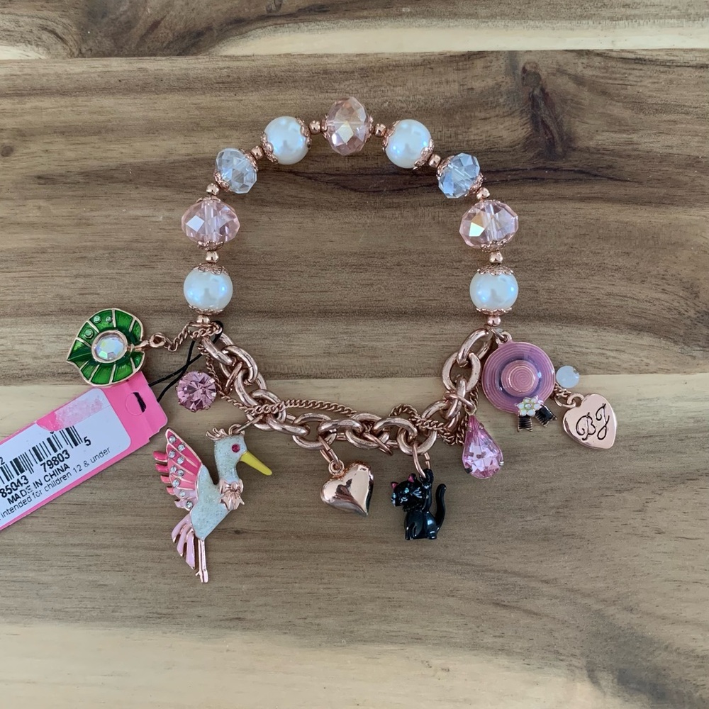 Betsey Johnson crane bird with cat charms bracelet jewelry NWT gift